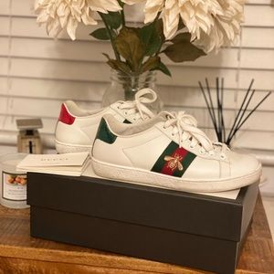Gucci Women’s Ace Embroidered Sneakers